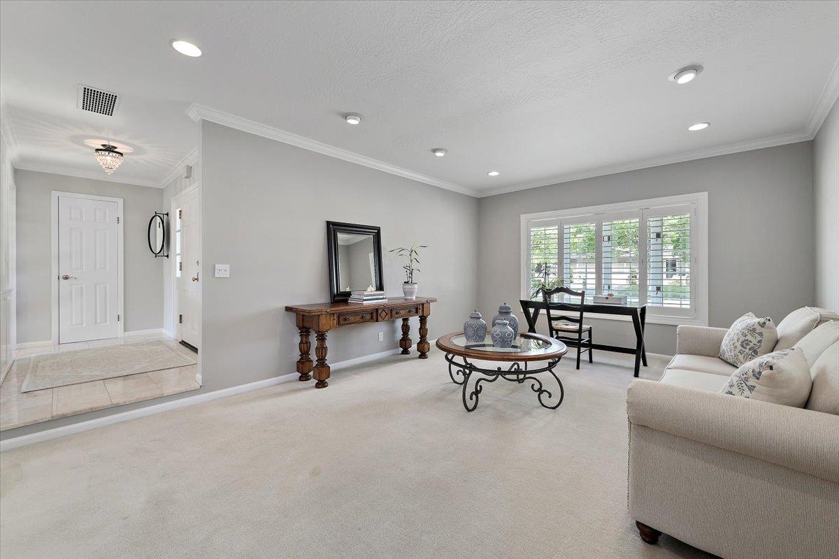 Detail Gallery Image 4 of 28 For 1826 Harris Ave, San Jose,  CA 95124 - 4 Beds | 2 Baths