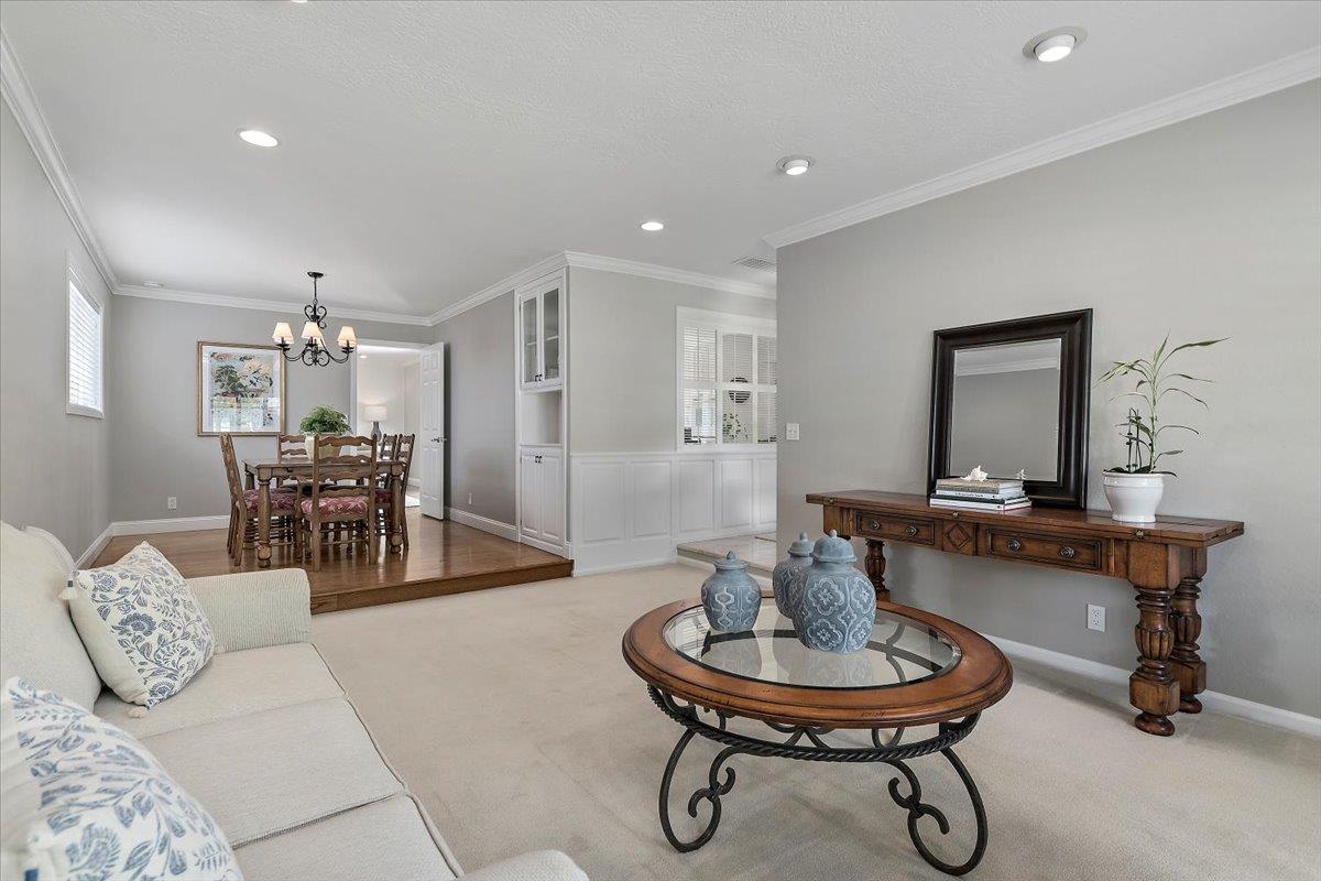 Detail Gallery Image 5 of 28 For 1826 Harris Ave, San Jose,  CA 95124 - 4 Beds | 2 Baths