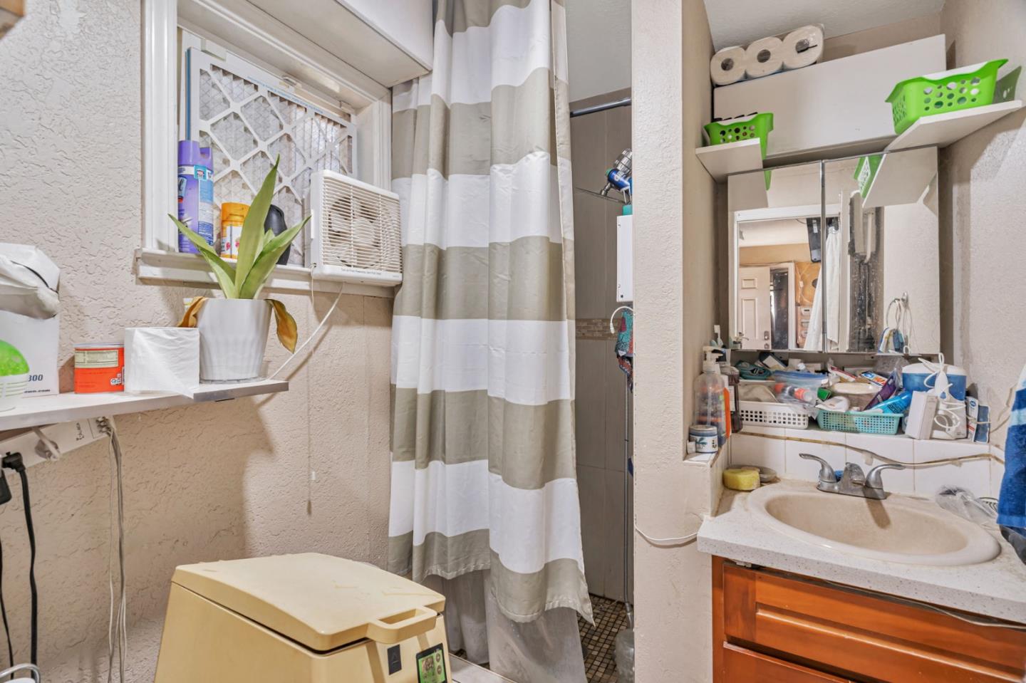 Detail Gallery Image 15 of 24 For 286 N 24th St, San Jose,  CA 95116 - 4 Beds | 3 Baths