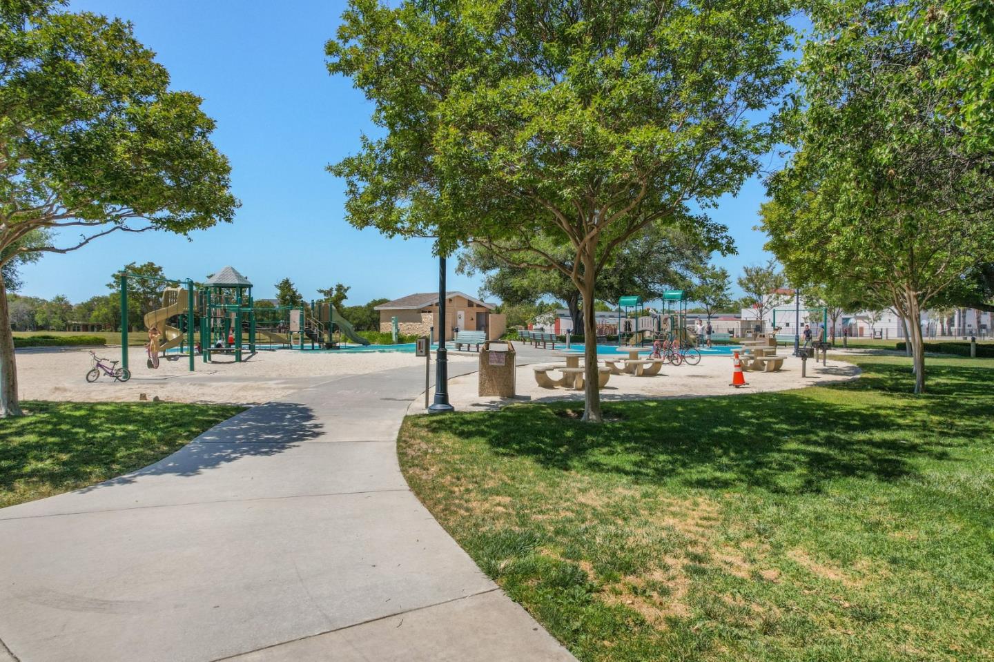Detail Gallery Image 40 of 43 For 4496 Headen Way, Santa Clara,  CA 95054 - 3 Beds | 2/1 Baths