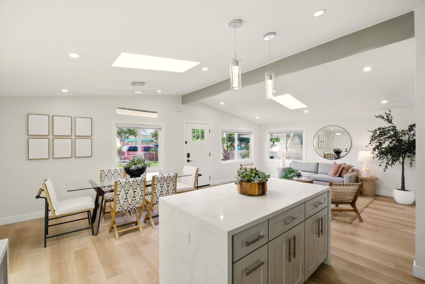 Detail Gallery Image 10 of 26 For 1652 Cathay Dr, San Jose,  CA 95122 - 3 Beds | 2 Baths