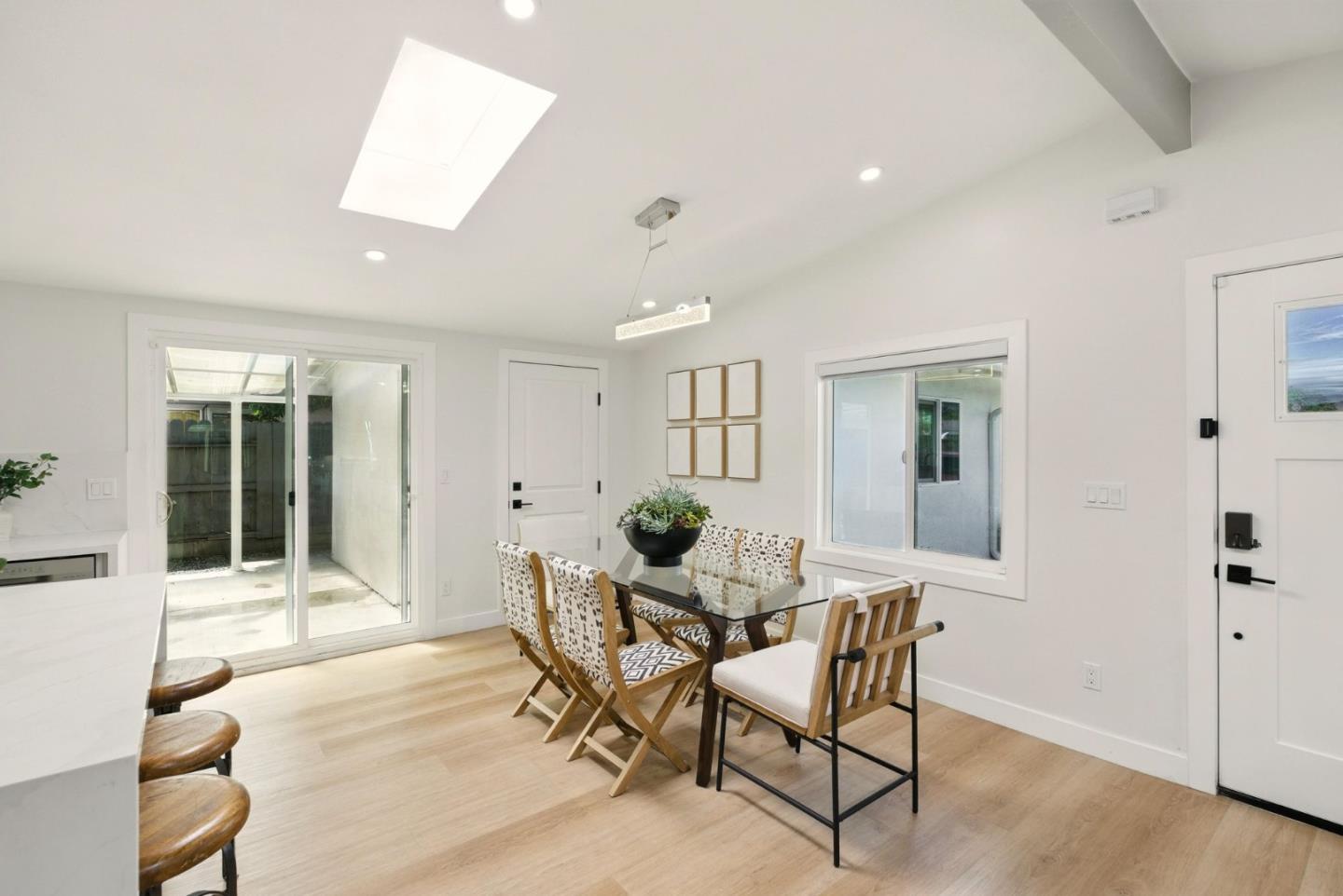 Detail Gallery Image 12 of 26 For 1652 Cathay Dr, San Jose,  CA 95122 - 3 Beds | 2 Baths