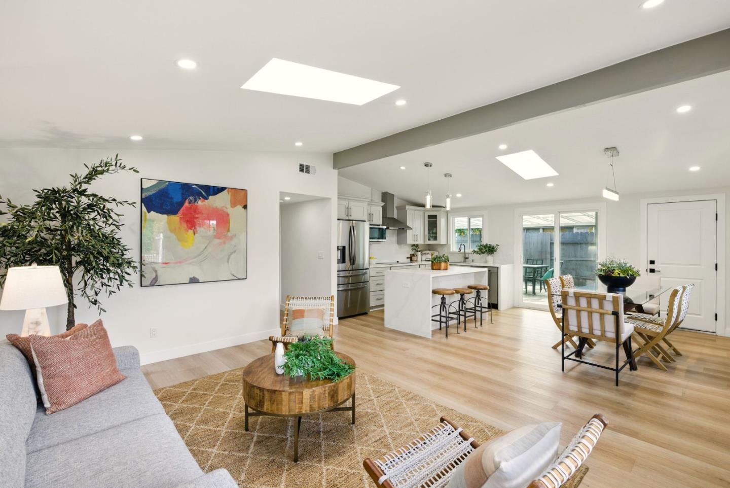Detail Gallery Image 4 of 26 For 1652 Cathay Dr, San Jose,  CA 95122 - 3 Beds | 2 Baths