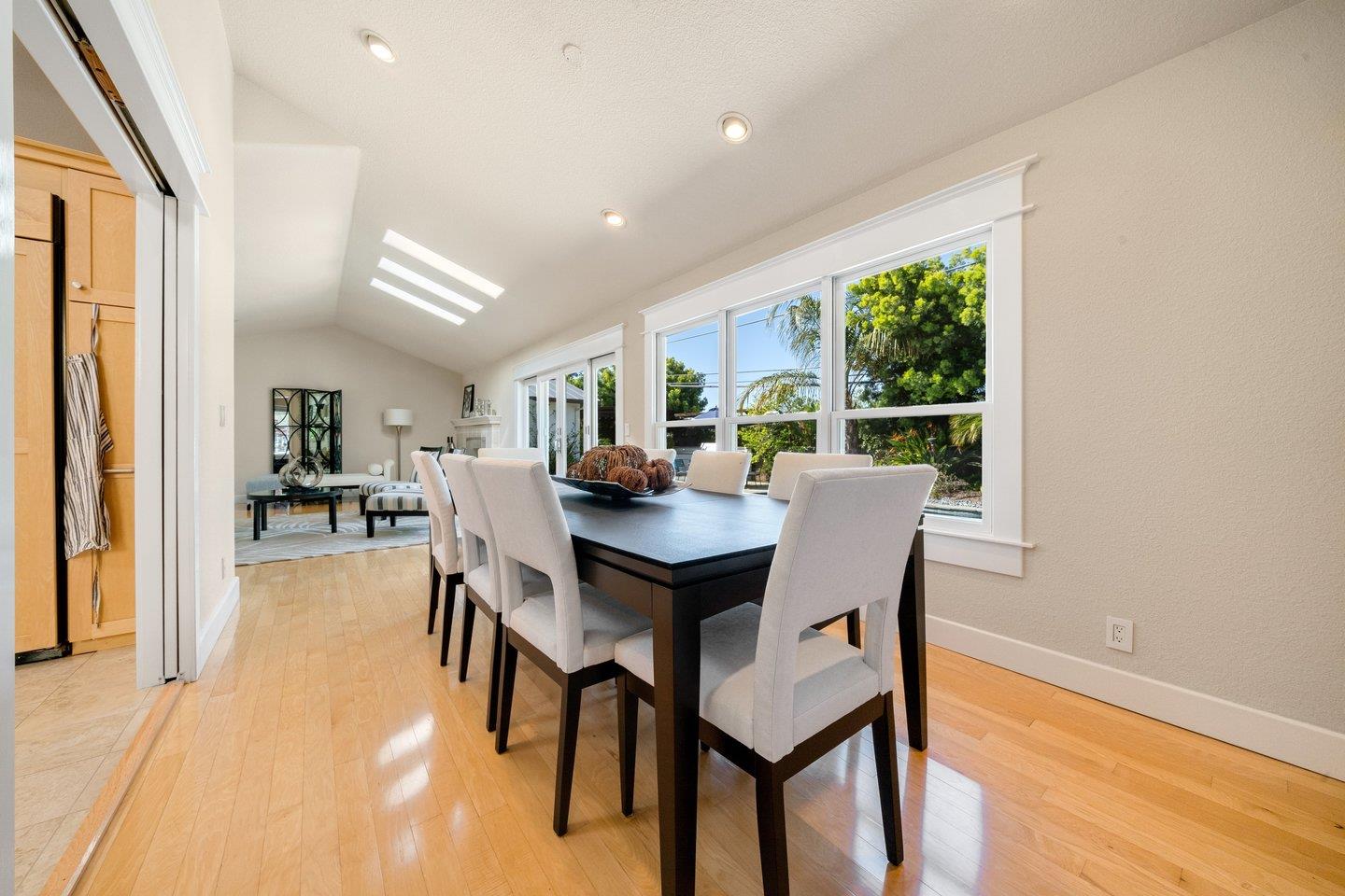 Detail Gallery Image 10 of 43 For 1155 via Jose, San Jose,  CA 95120 - 4 Beds | 2/1 Baths