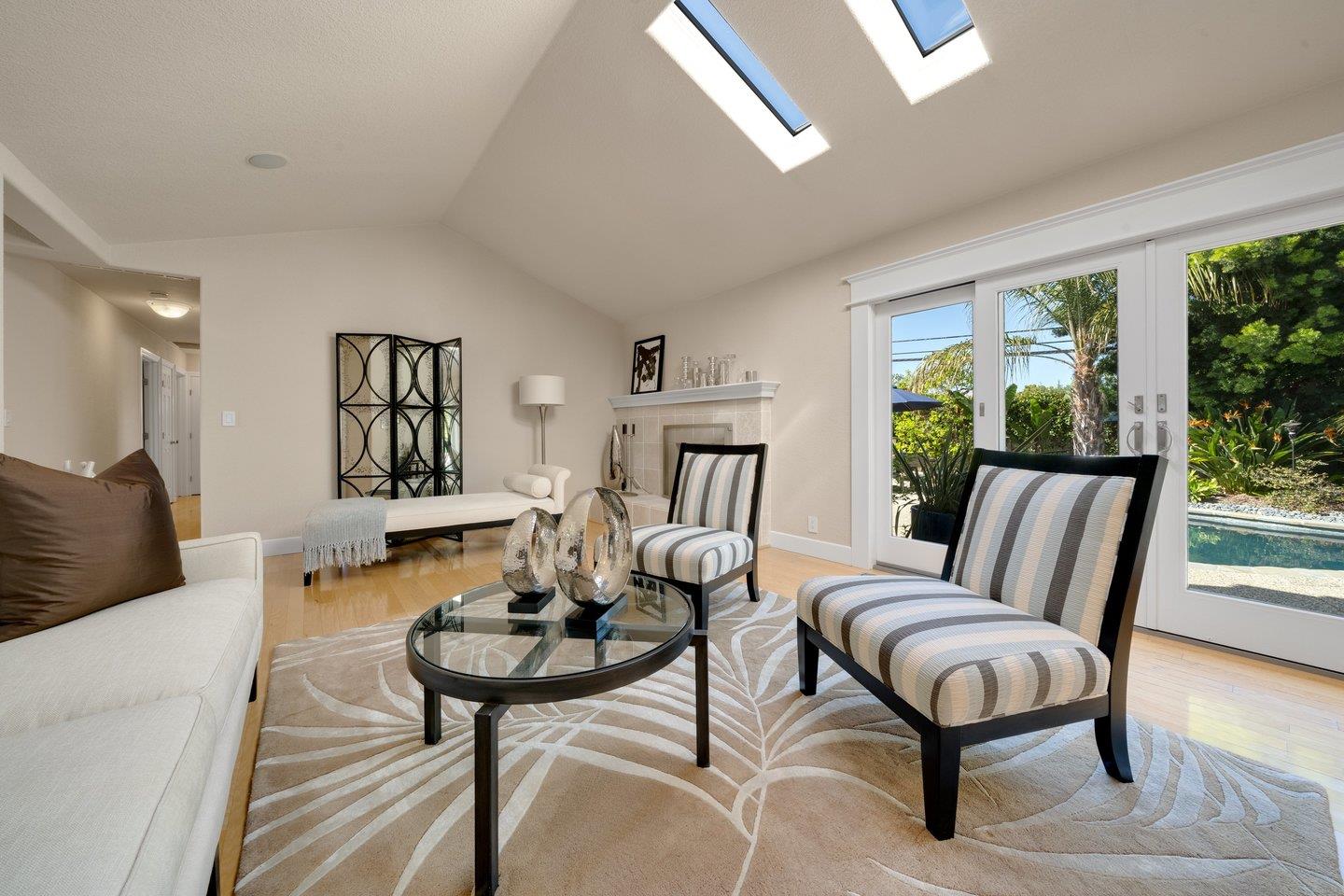 Detail Gallery Image 9 of 43 For 1155 via Jose, San Jose,  CA 95120 - 4 Beds | 2/1 Baths