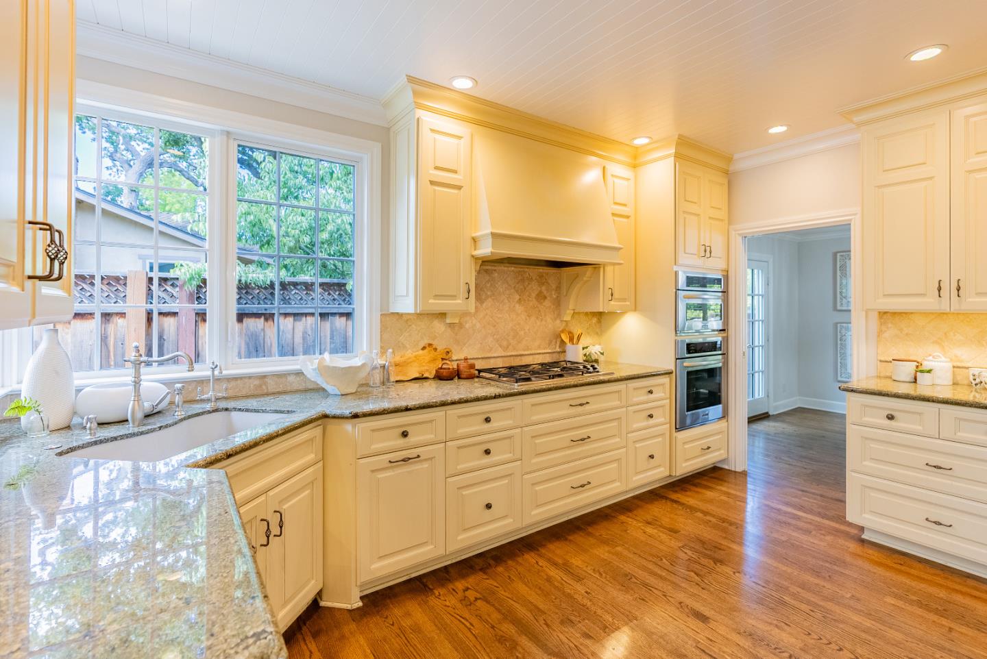 Detail Gallery Image 14 of 58 For 10421 Phar Lap Dr, Cupertino,  CA 95014 - 5 Beds | 3 Baths
