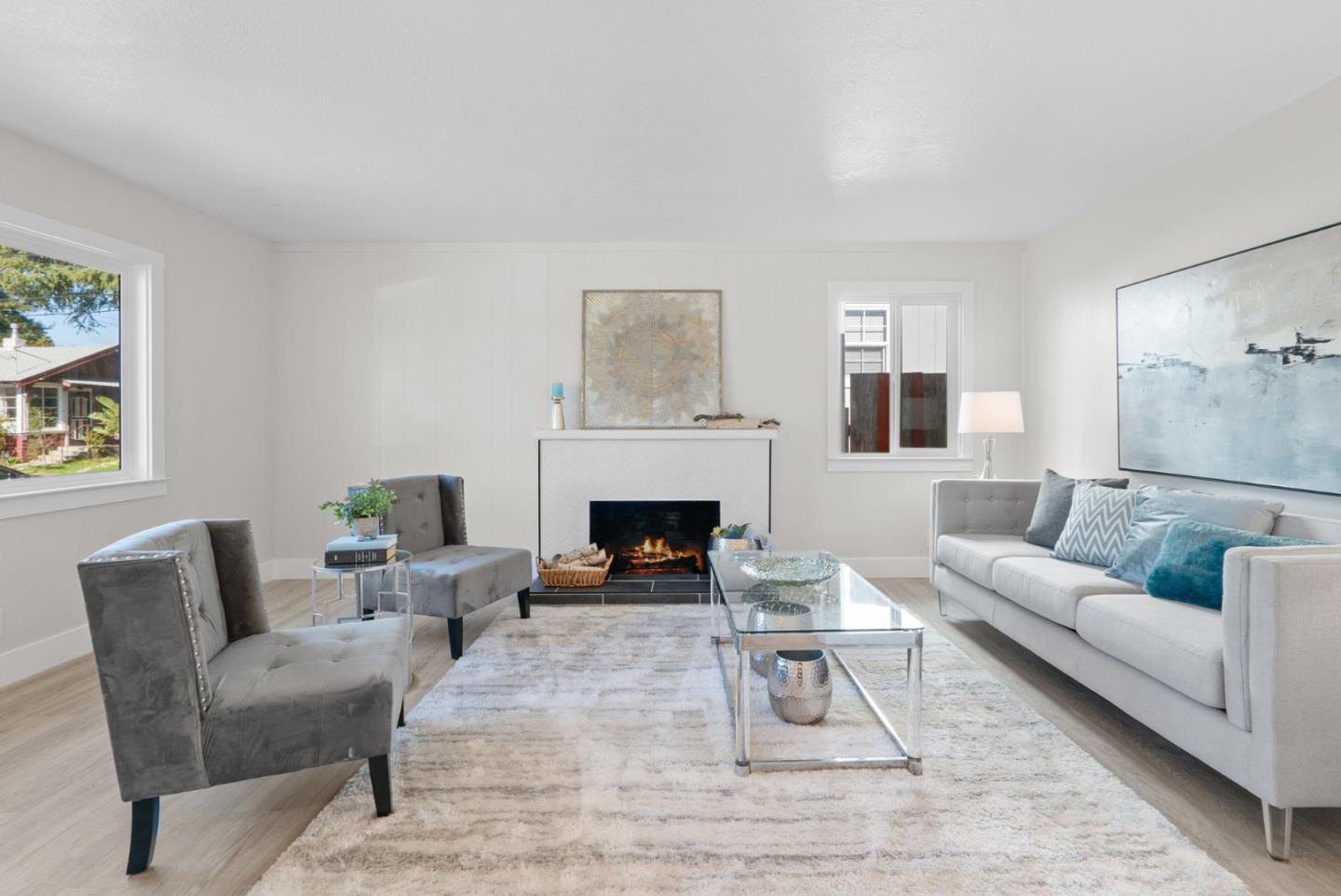 Detail Gallery Image 2 of 26 For 212 Roberts St, Santa Cruz,  CA 95060 - 2 Beds | 1 Baths