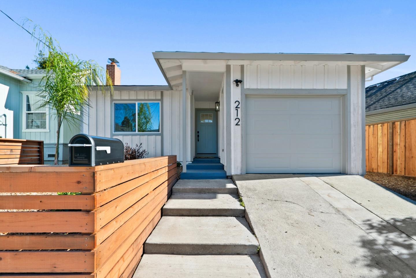 Detail Gallery Image 22 of 26 For 212 Roberts St, Santa Cruz,  CA 95060 - 2 Beds | 1 Baths