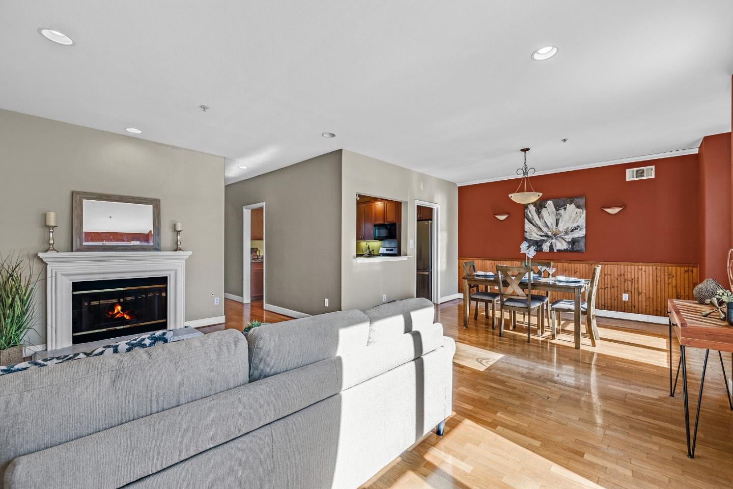 Detail Gallery Image 13 of 32 For 3246 21st St #1,  San Francisco,  CA 94110 - 3 Beds | 2 Baths