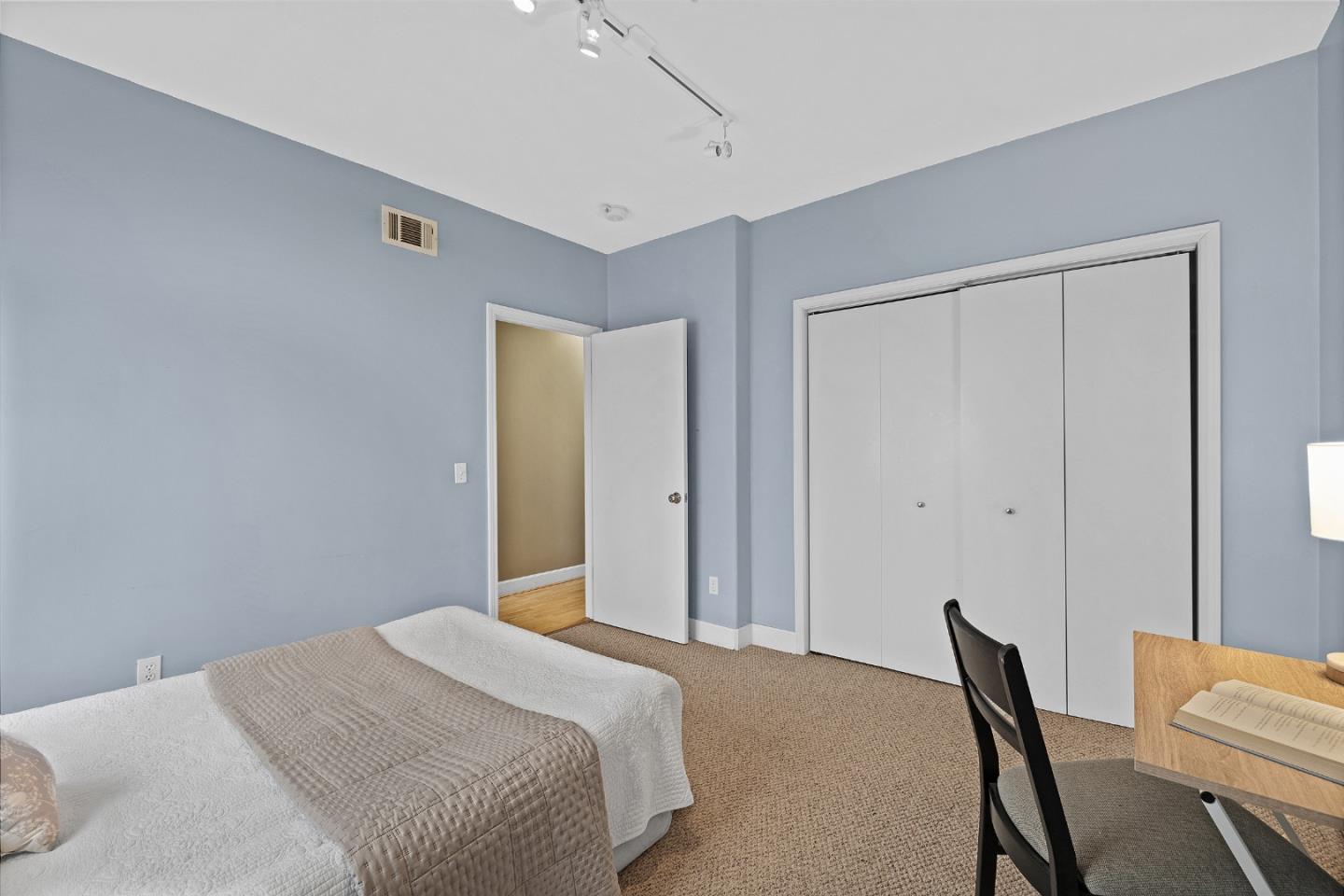 Detail Gallery Image 22 of 32 For 3246 21st St #1,  San Francisco,  CA 94110 - 3 Beds | 2 Baths