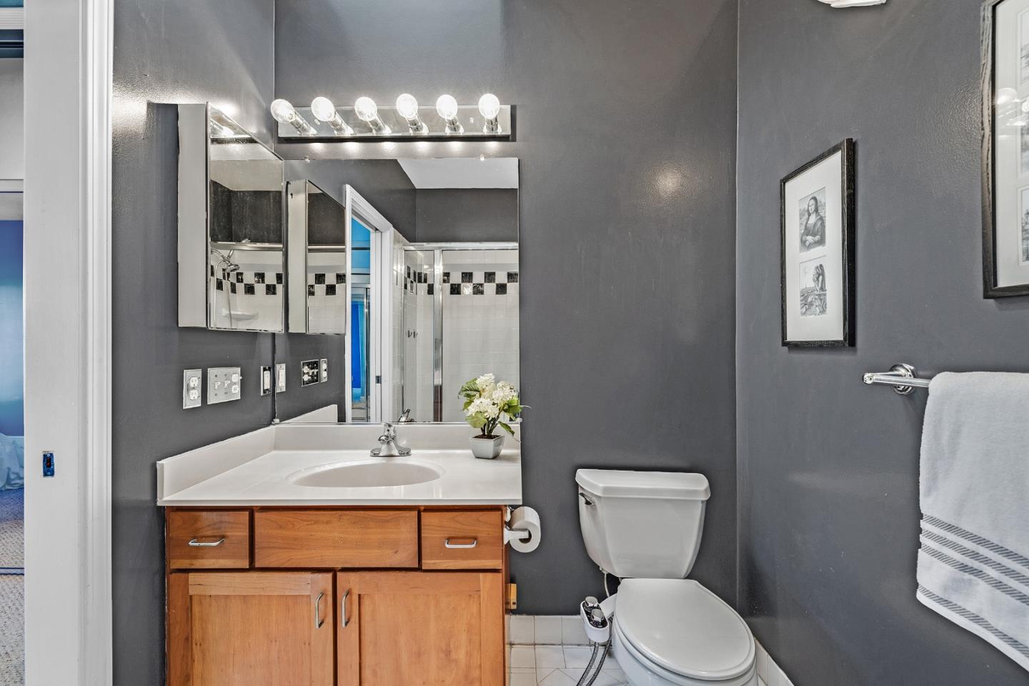 Detail Gallery Image 30 of 32 For 3246 21st St #1,  San Francisco,  CA 94110 - 3 Beds | 2 Baths