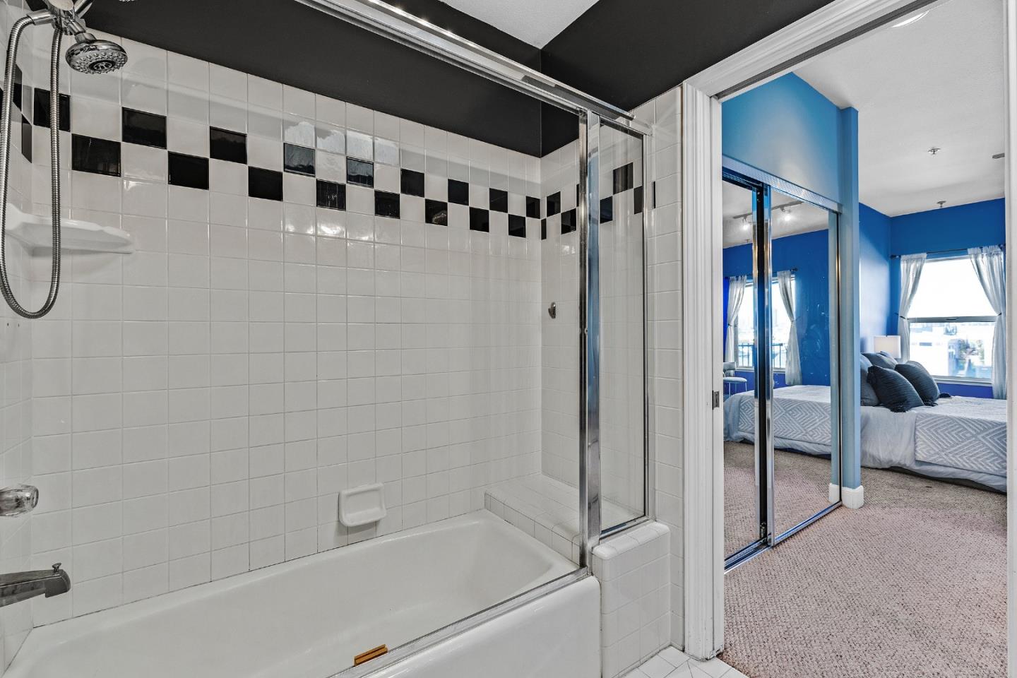 Detail Gallery Image 31 of 32 For 3246 21st St #1,  San Francisco,  CA 94110 - 3 Beds | 2 Baths