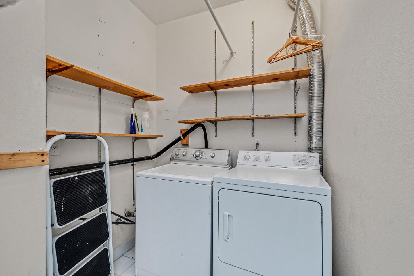 Detail Gallery Image 32 of 32 For 3246 21st St #1,  San Francisco,  CA 94110 - 3 Beds | 2 Baths