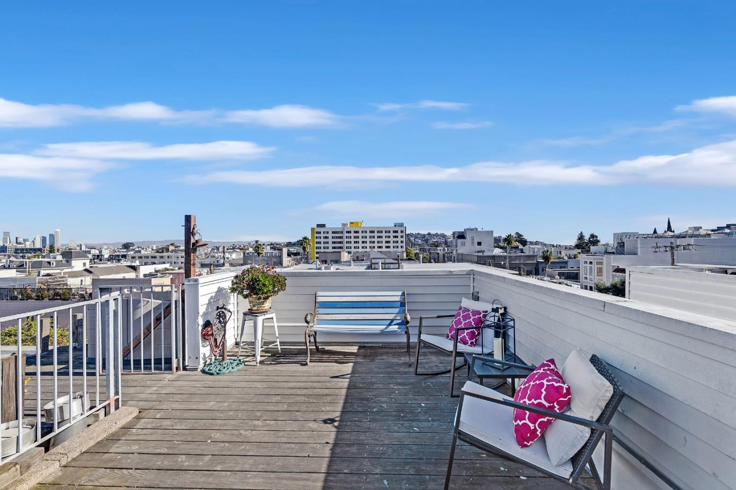 Detail Gallery Image 8 of 32 For 3246 21st St #1,  San Francisco,  CA 94110 - 3 Beds | 2 Baths