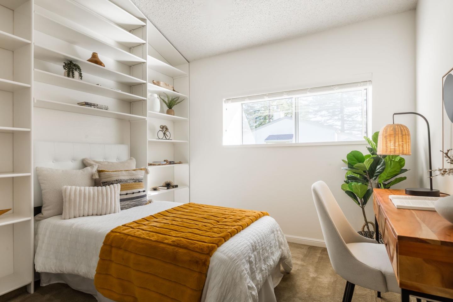 Detail Gallery Image 13 of 36 For 19414 Vineyard Ln, Saratoga,  CA 95070 - 3 Beds | 2/1 Baths