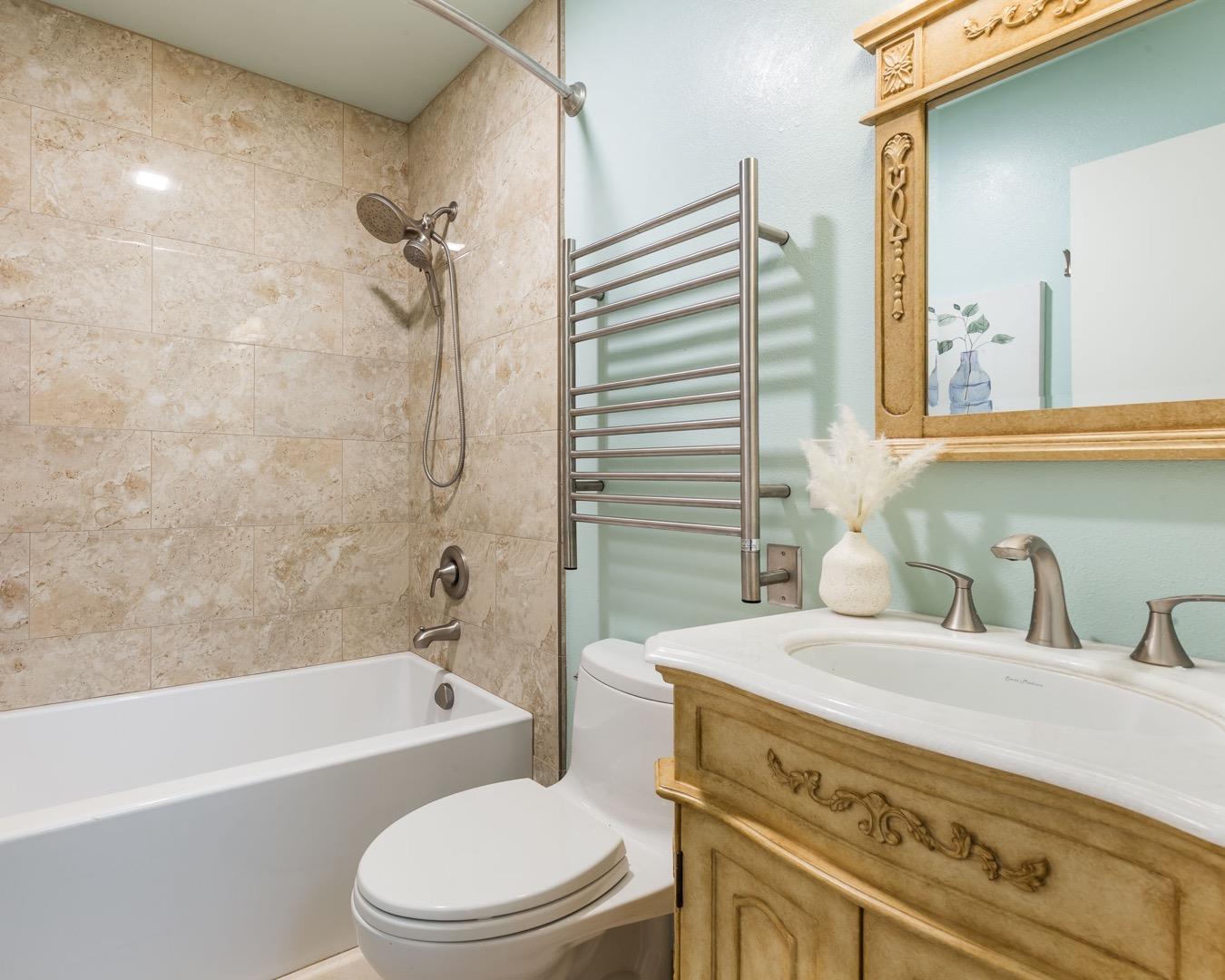 Detail Gallery Image 14 of 36 For 19414 Vineyard Ln, Saratoga,  CA 95070 - 3 Beds | 2/1 Baths