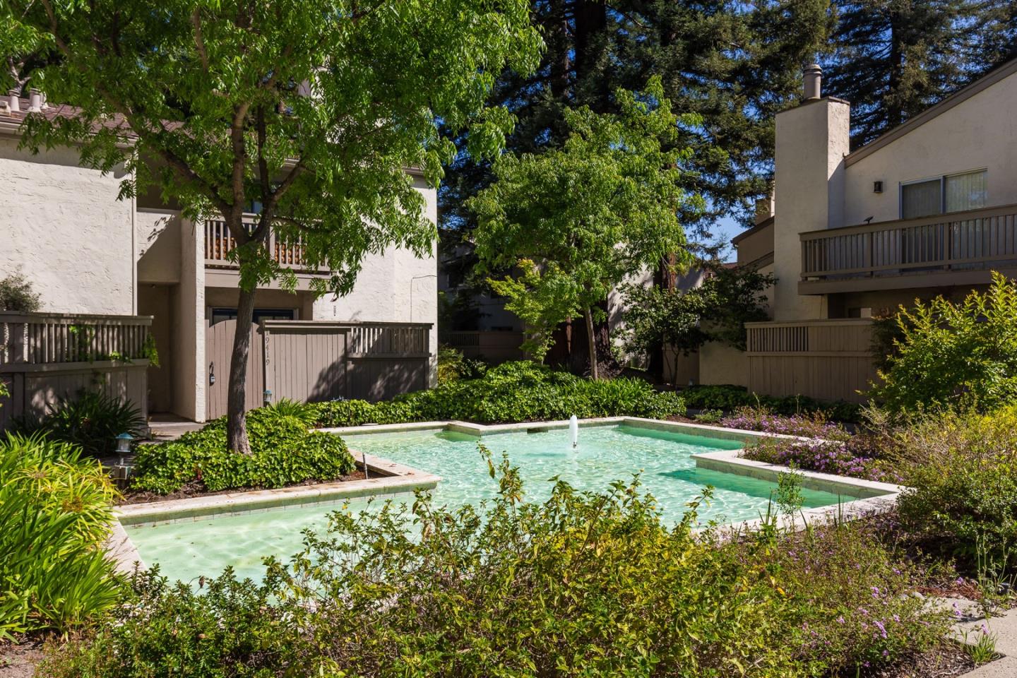 Detail Gallery Image 23 of 36 For 19414 Vineyard Ln, Saratoga,  CA 95070 - 3 Beds | 2/1 Baths