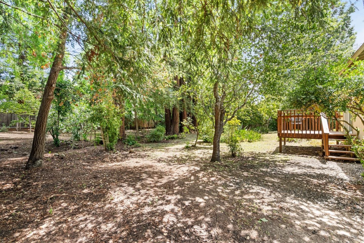 Detail Gallery Image 4 of 74 For 24401 Summerhill Ave, Los Altos,  CA 94024 - 4 Beds | 2 Baths