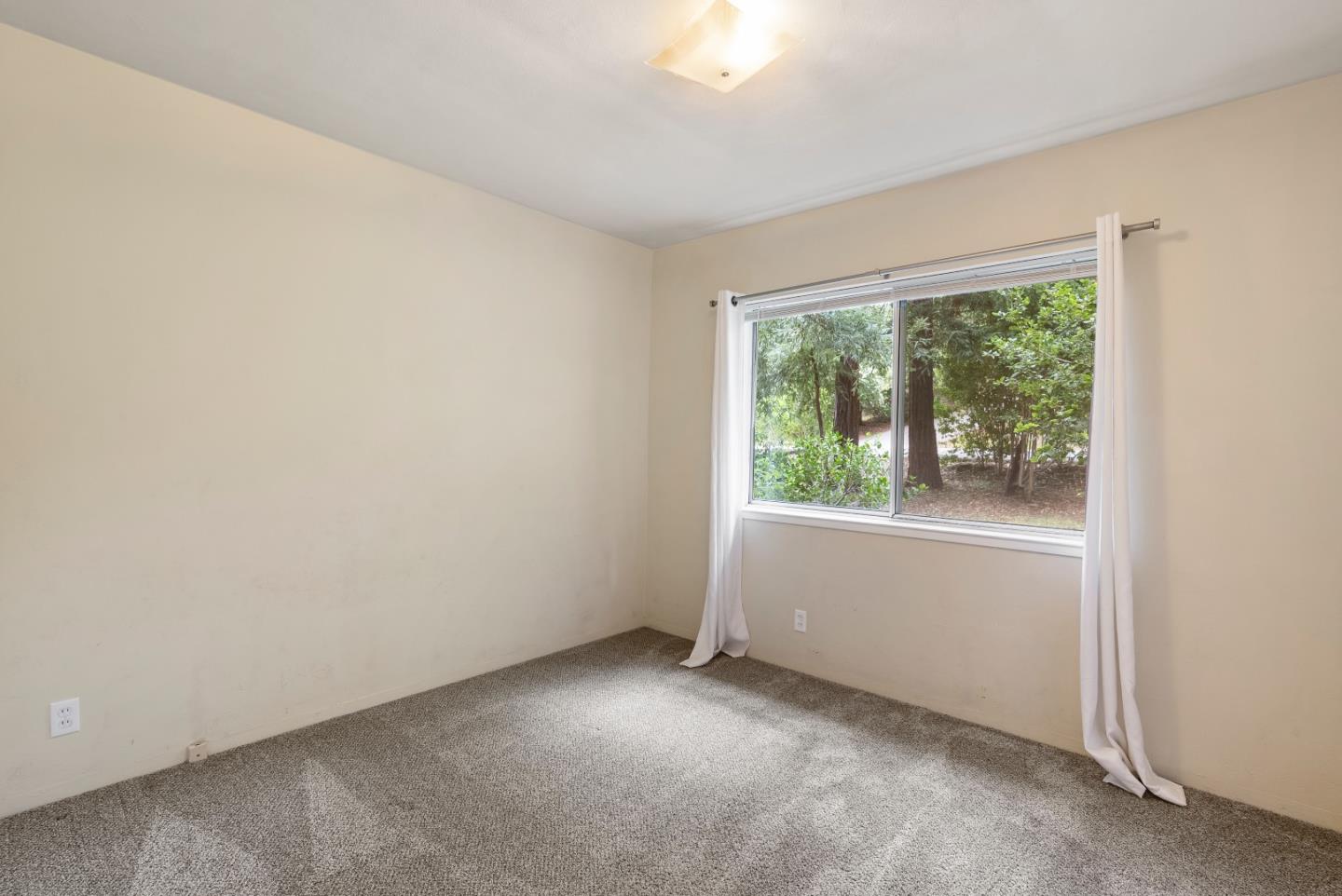 Detail Gallery Image 46 of 74 For 24401 Summerhill Ave, Los Altos,  CA 94024 - 4 Beds | 2 Baths