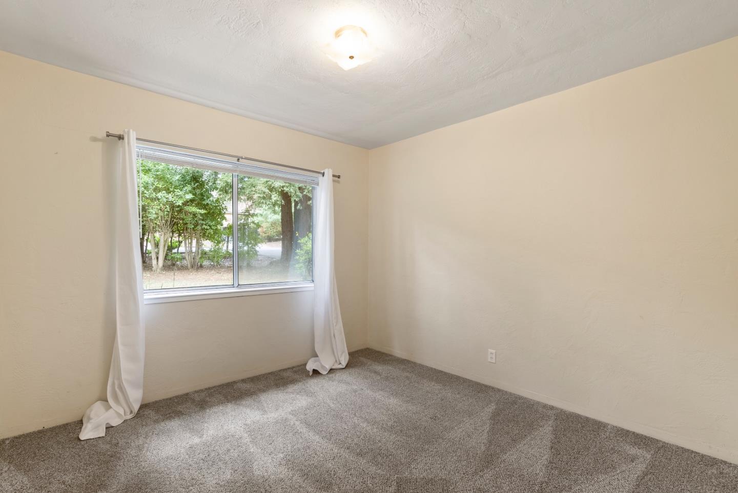 Detail Gallery Image 48 of 74 For 24401 Summerhill Ave, Los Altos,  CA 94024 - 4 Beds | 2 Baths