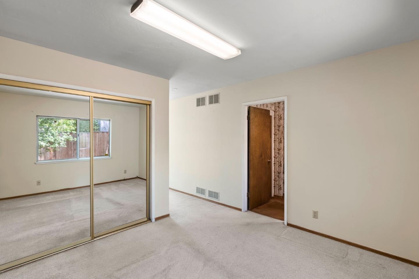 Detail Gallery Image 58 of 74 For 24401 Summerhill Ave, Los Altos,  CA 94024 - 4 Beds | 2 Baths