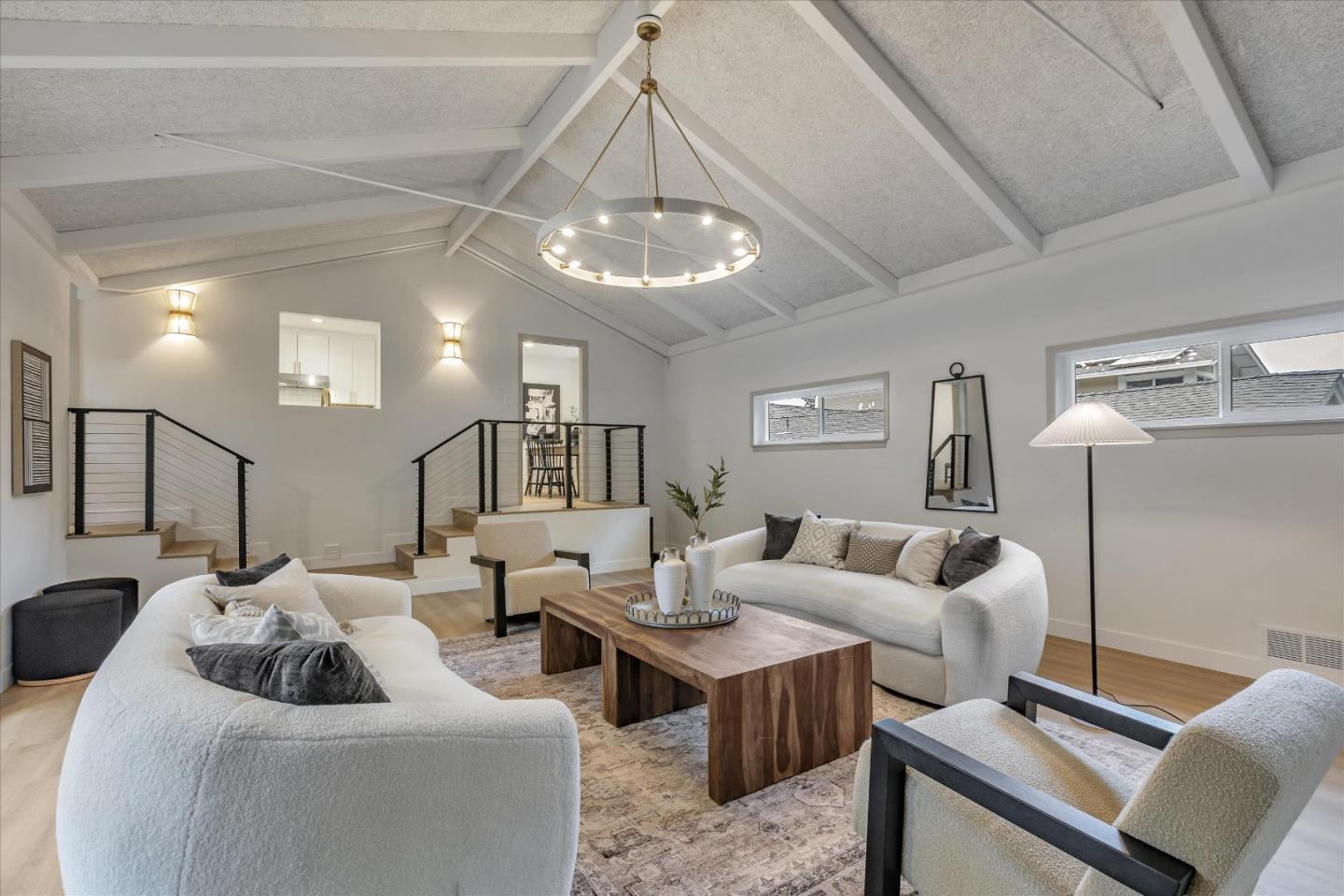Detail Gallery Image 11 of 89 For 2845 Brittan Ave, San Carlos,  CA 94070 - 4 Beds | 2/1 Baths