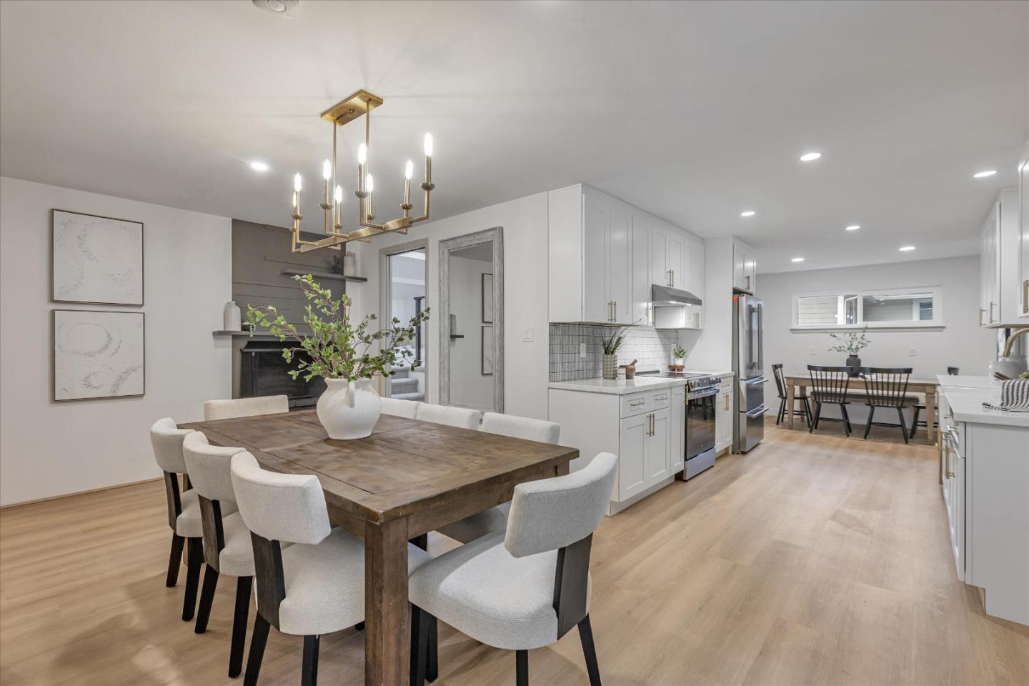 Detail Gallery Image 22 of 89 For 2845 Brittan Ave, San Carlos,  CA 94070 - 4 Beds | 2/1 Baths
