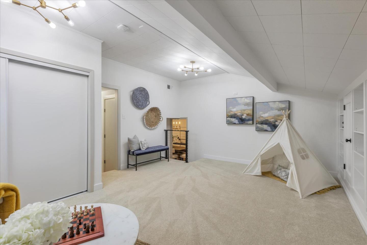 Detail Gallery Image 27 of 89 For 2845 Brittan Ave, San Carlos,  CA 94070 - 4 Beds | 2/1 Baths
