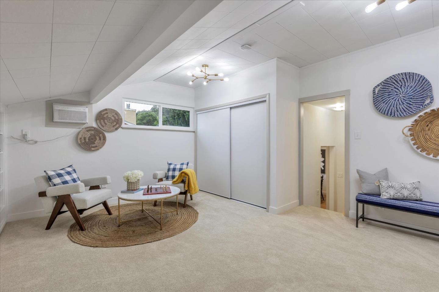 Detail Gallery Image 28 of 89 For 2845 Brittan Ave, San Carlos,  CA 94070 - 4 Beds | 2/1 Baths