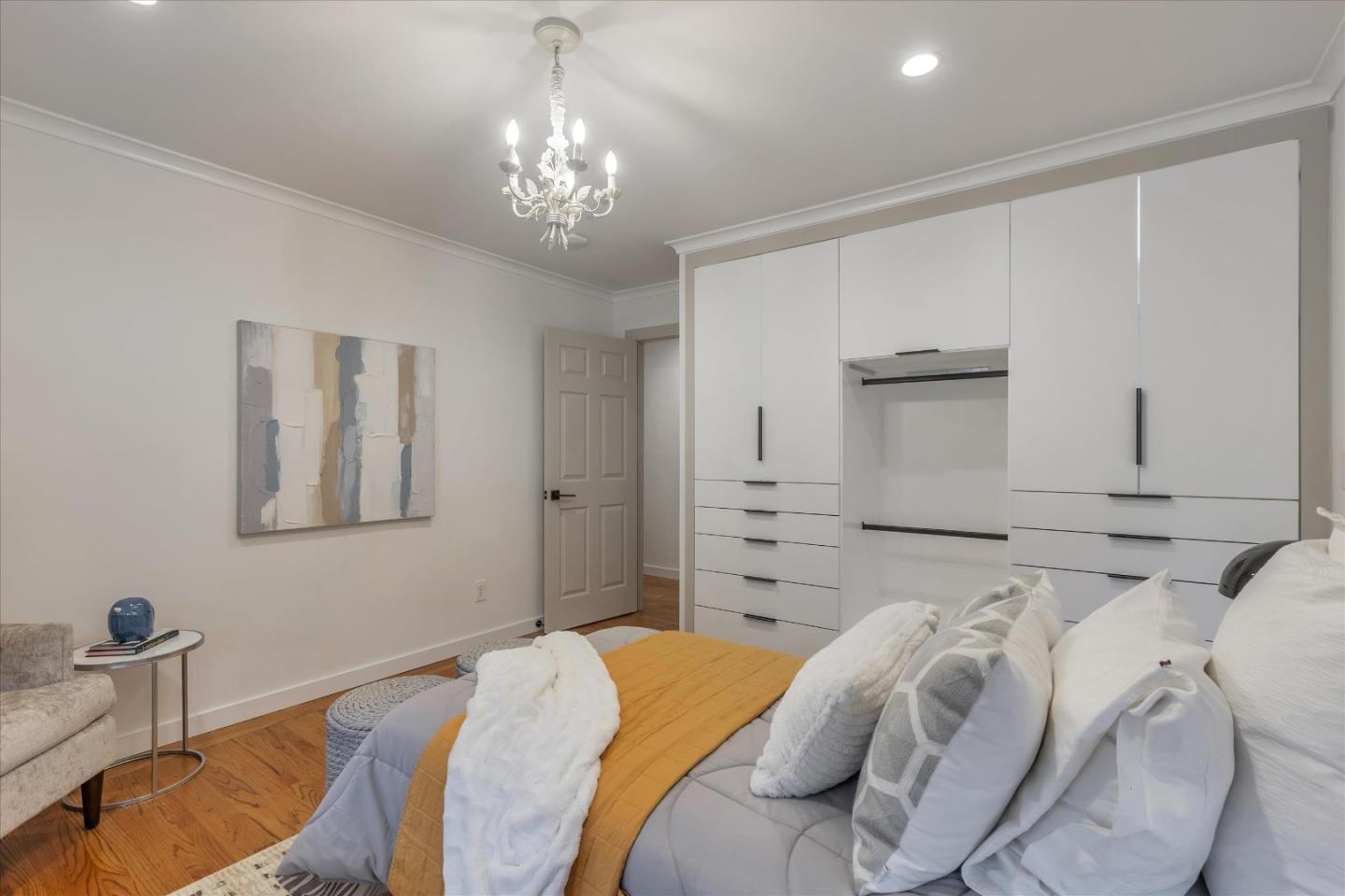 Detail Gallery Image 32 of 89 For 2845 Brittan Ave, San Carlos,  CA 94070 - 4 Beds | 2/1 Baths