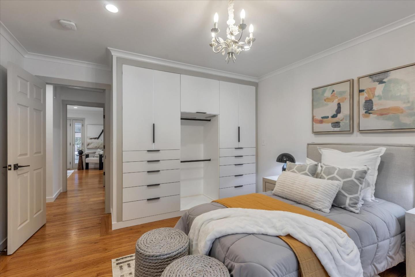 Detail Gallery Image 33 of 89 For 2845 Brittan Ave, San Carlos,  CA 94070 - 4 Beds | 2/1 Baths