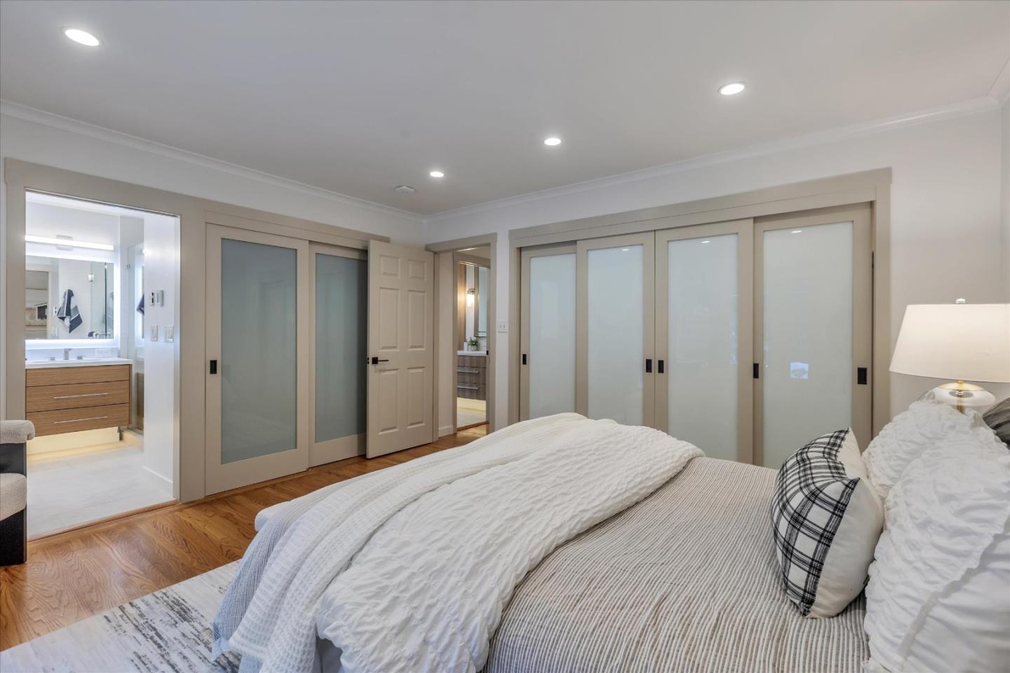 Detail Gallery Image 39 of 89 For 2845 Brittan Ave, San Carlos,  CA 94070 - 4 Beds | 2/1 Baths