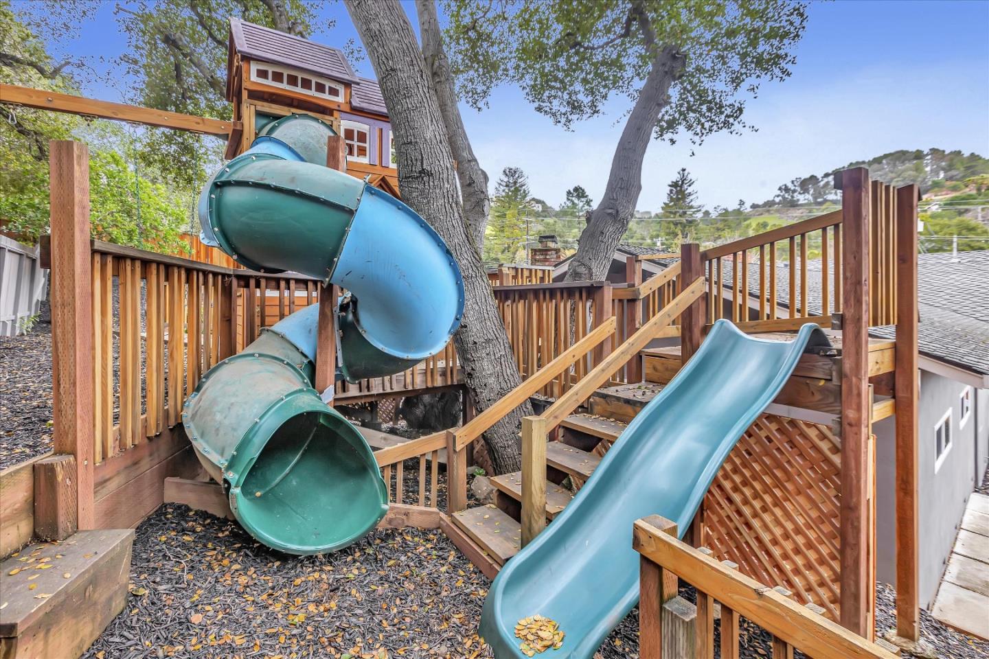 Detail Gallery Image 57 of 89 For 2845 Brittan Ave, San Carlos,  CA 94070 - 4 Beds | 2/1 Baths