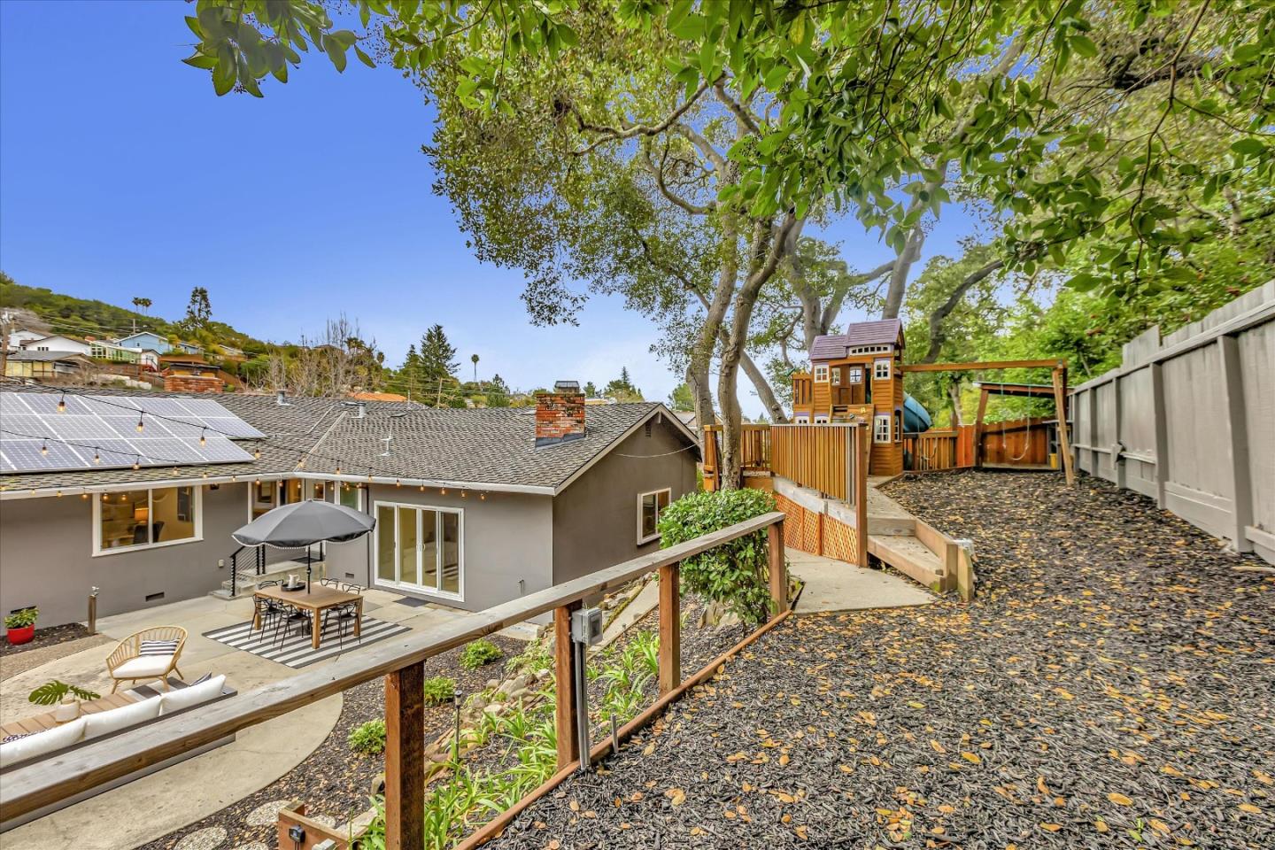 Detail Gallery Image 59 of 89 For 2845 Brittan Ave, San Carlos,  CA 94070 - 4 Beds | 2/1 Baths