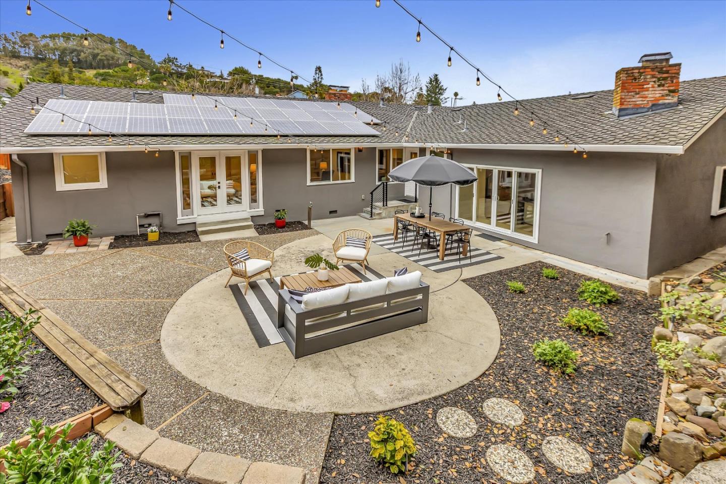 Detail Gallery Image 61 of 89 For 2845 Brittan Ave, San Carlos,  CA 94070 - 4 Beds | 2/1 Baths
