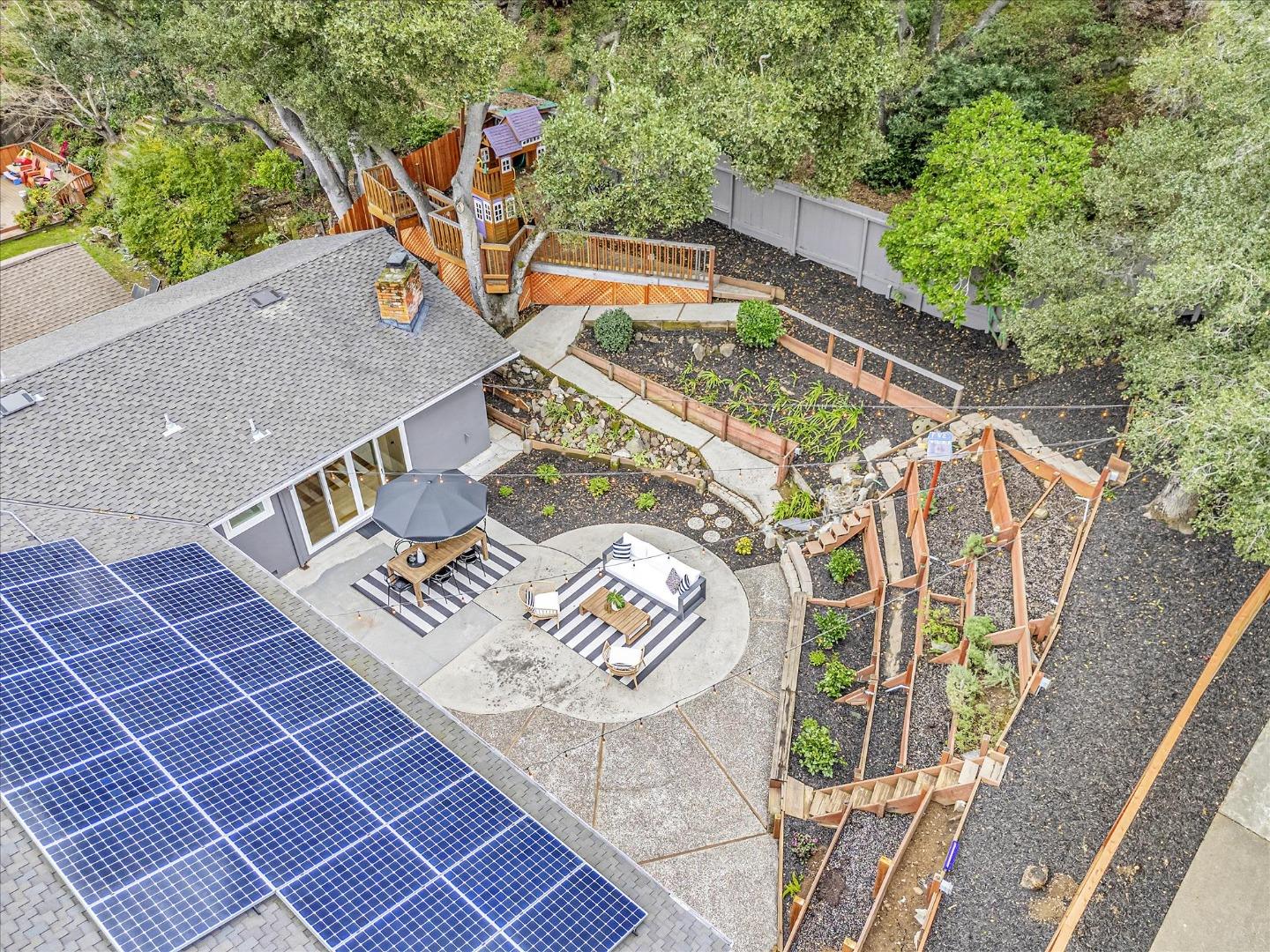 Detail Gallery Image 75 of 89 For 2845 Brittan Ave, San Carlos,  CA 94070 - 4 Beds | 2/1 Baths