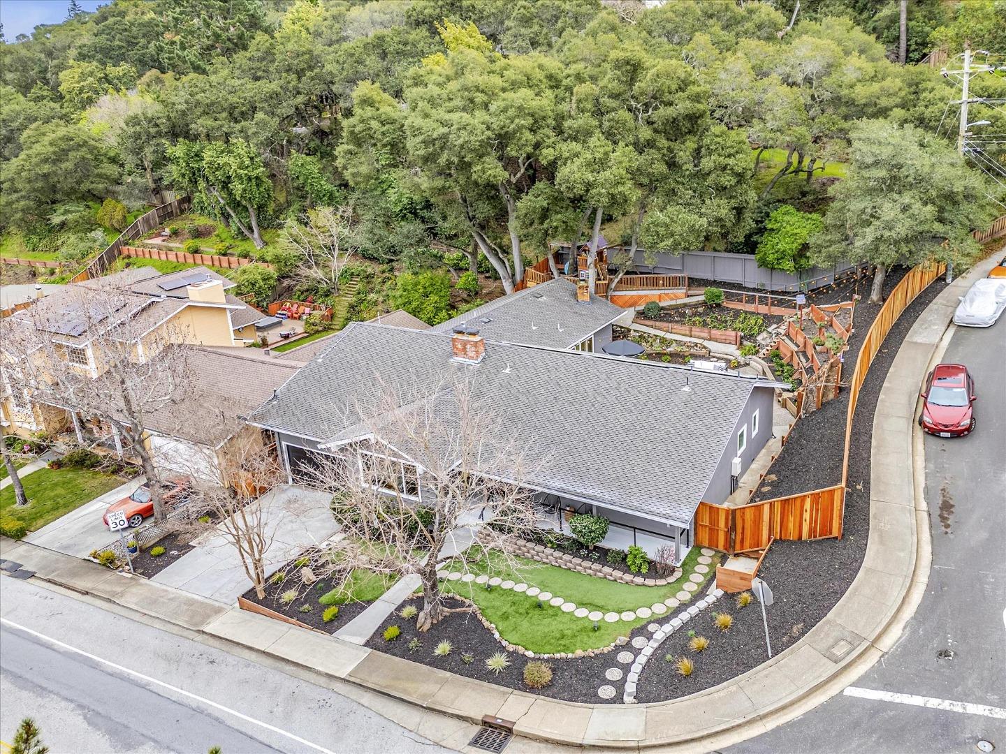 Detail Gallery Image 77 of 89 For 2845 Brittan Ave, San Carlos,  CA 94070 - 4 Beds | 2/1 Baths