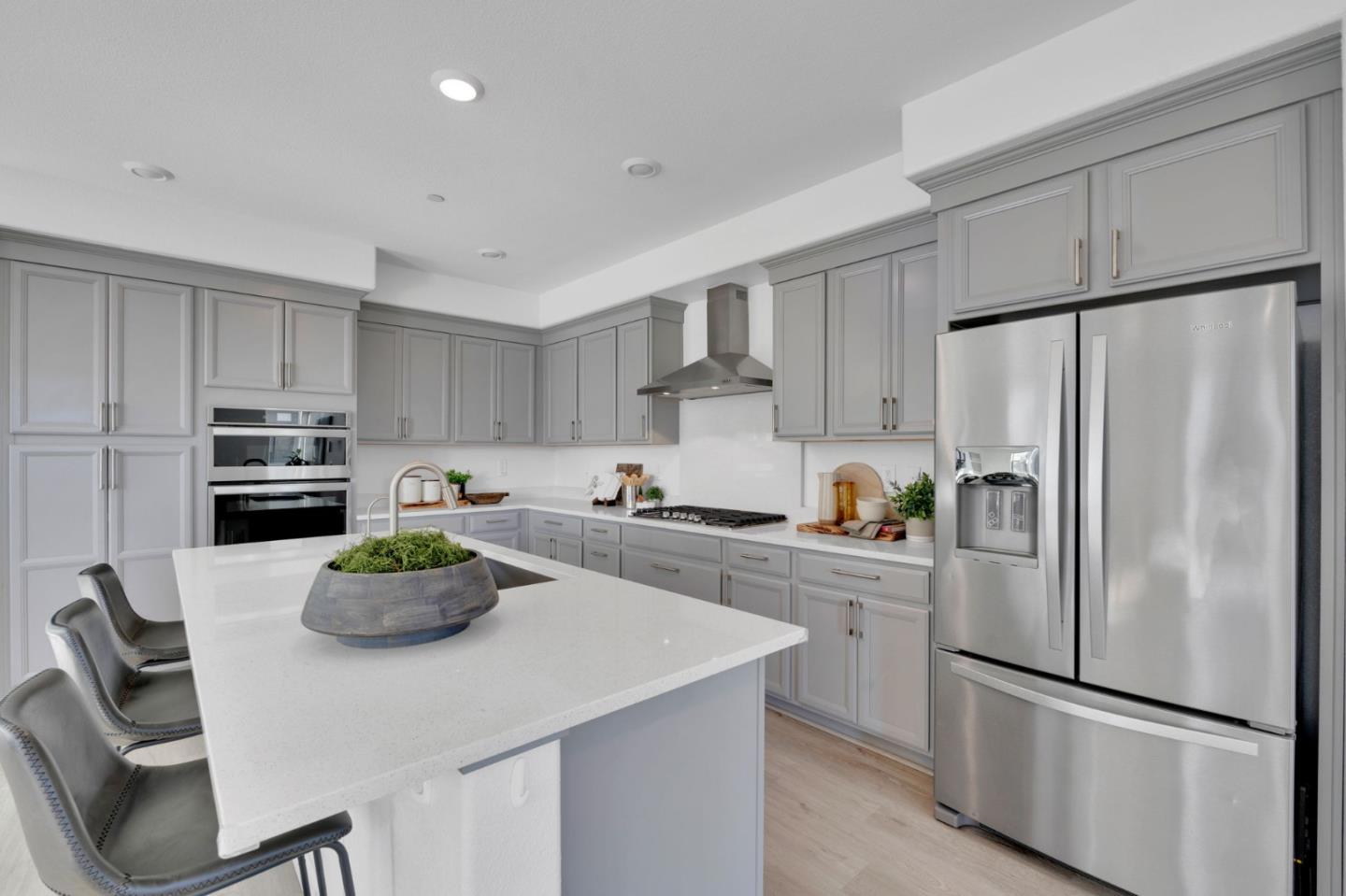 Detail Gallery Image 13 of 44 For 6803 Vector Ct, San Jose,  CA 95119 - 3 Beds | 3 Baths