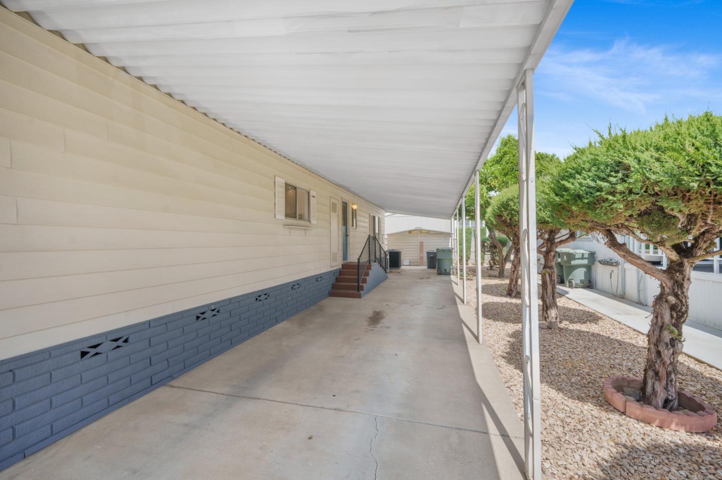 Detail Gallery Image 3 of 28 For 275 Burnett Ave #54,  Morgan Hill,  CA 95037 - 2 Beds | 2 Baths