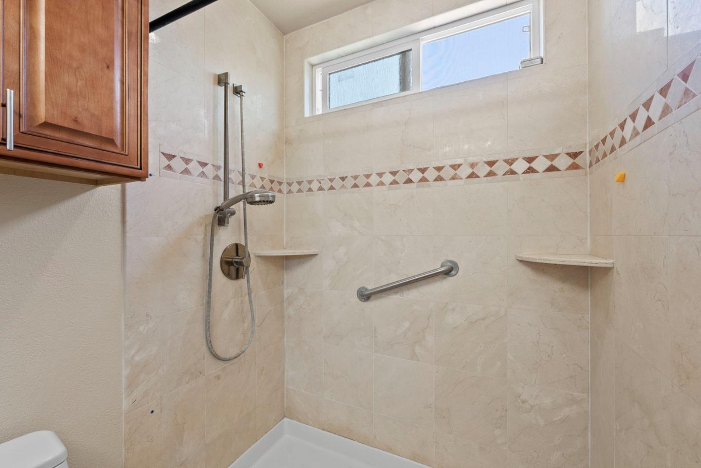 Detail Gallery Image 15 of 24 For 720 Singleton Rd, San Jose,  CA 95111 - 3 Beds | 2 Baths