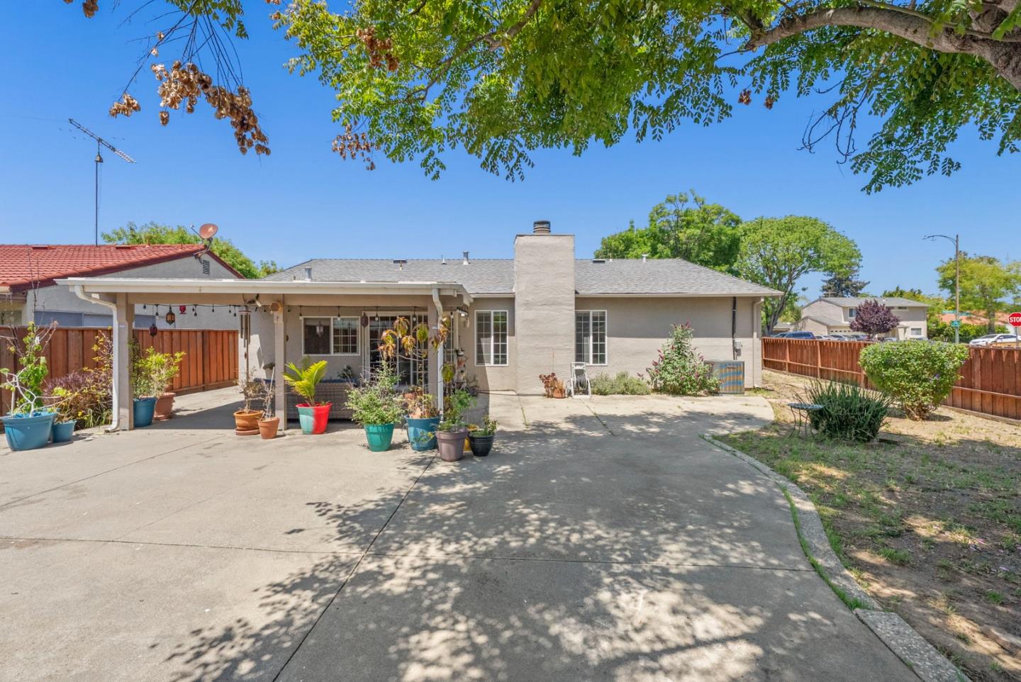 Detail Gallery Image 19 of 24 For 720 Singleton Rd, San Jose,  CA 95111 - 3 Beds | 2 Baths