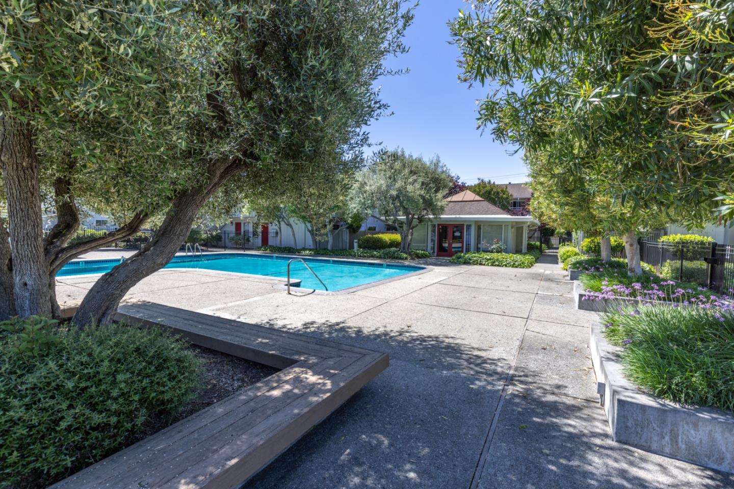 Detail Gallery Image 21 of 25 For 255 S Rengstorff Ave #142,  Mountain View,  CA 94040 - 1 Beds | 1 Baths