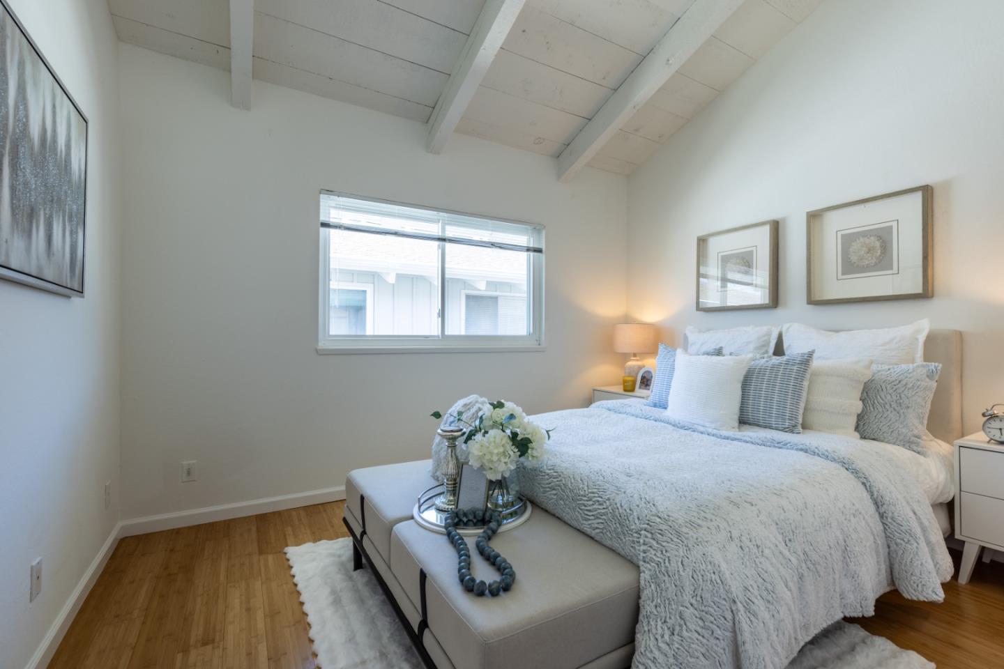 Detail Gallery Image 3 of 25 For 255 S Rengstorff Ave #142,  Mountain View,  CA 94040 - 1 Beds | 1 Baths