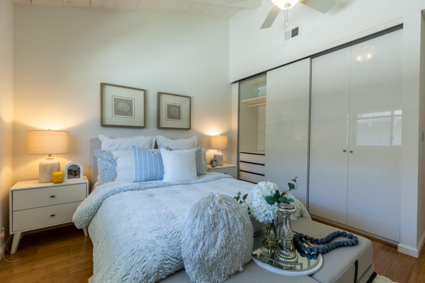 Detail Gallery Image 4 of 25 For 255 S Rengstorff Ave #142,  Mountain View,  CA 94040 - 1 Beds | 1 Baths
