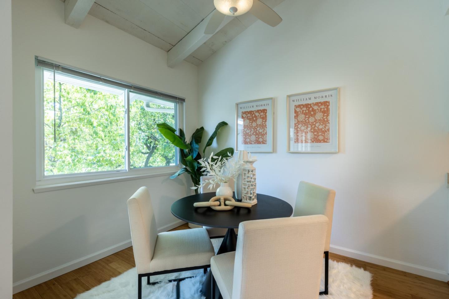 Detail Gallery Image 9 of 25 For 255 S Rengstorff Ave #142,  Mountain View,  CA 94040 - 1 Beds | 1 Baths