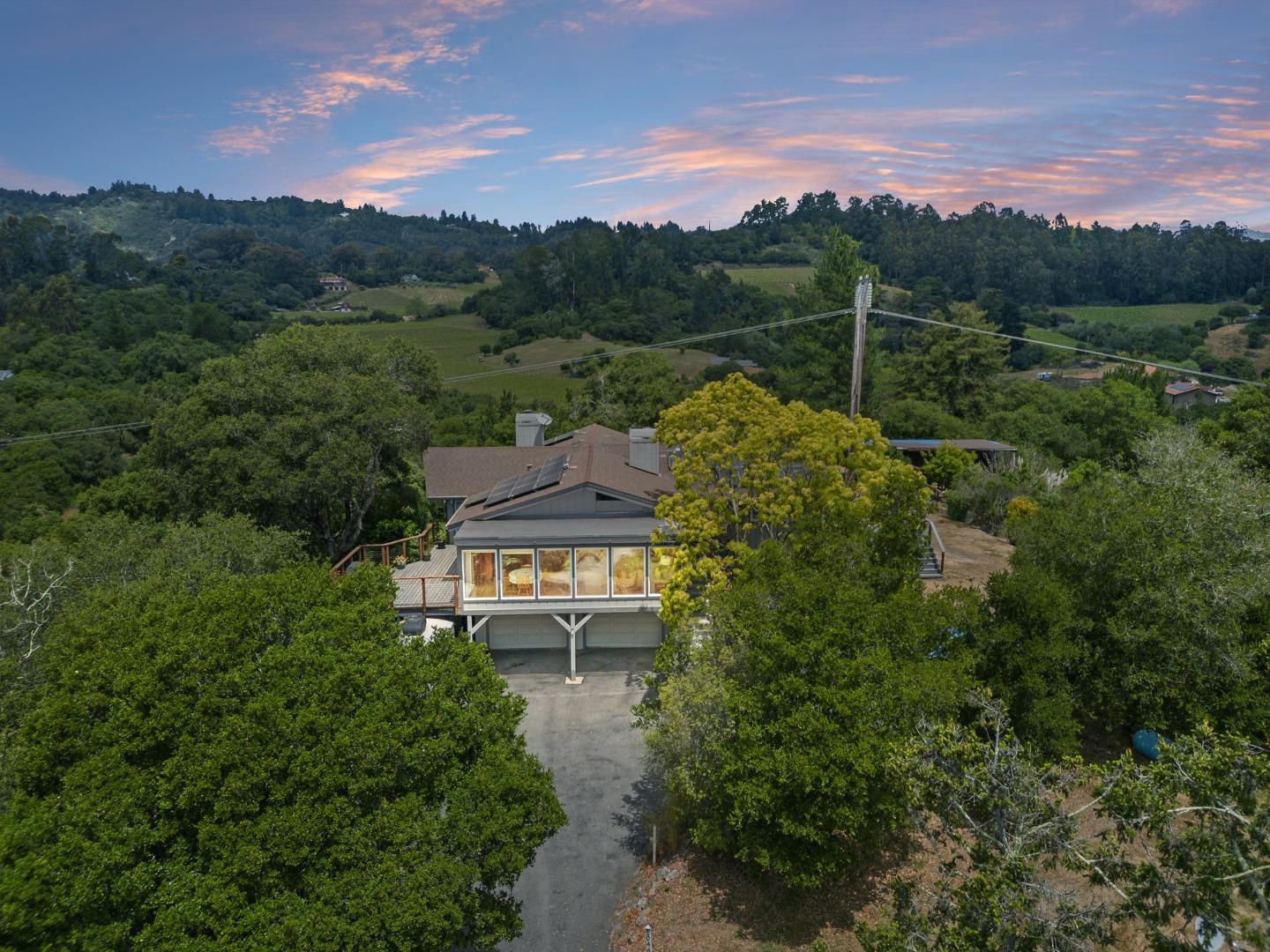 Detail Gallery Image 1 of 41 For 1044 Pleasant Valley Rd, Aptos,  CA 95003 - 4 Beds | 3 Baths