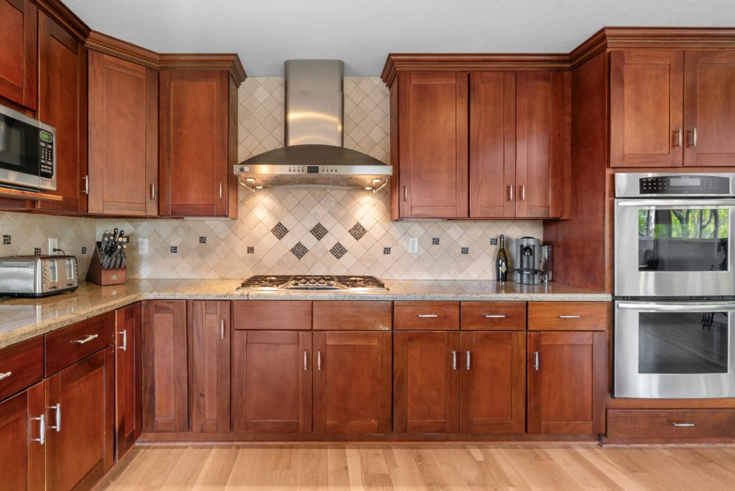 Detail Gallery Image 14 of 41 For 1044 Pleasant Valley Rd, Aptos,  CA 95003 - 4 Beds | 3 Baths