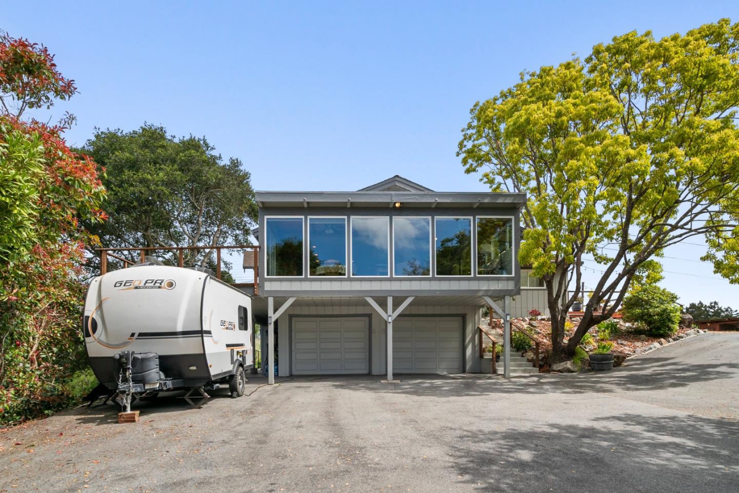 Detail Gallery Image 2 of 41 For 1044 Pleasant Valley Rd, Aptos,  CA 95003 - 4 Beds | 3 Baths