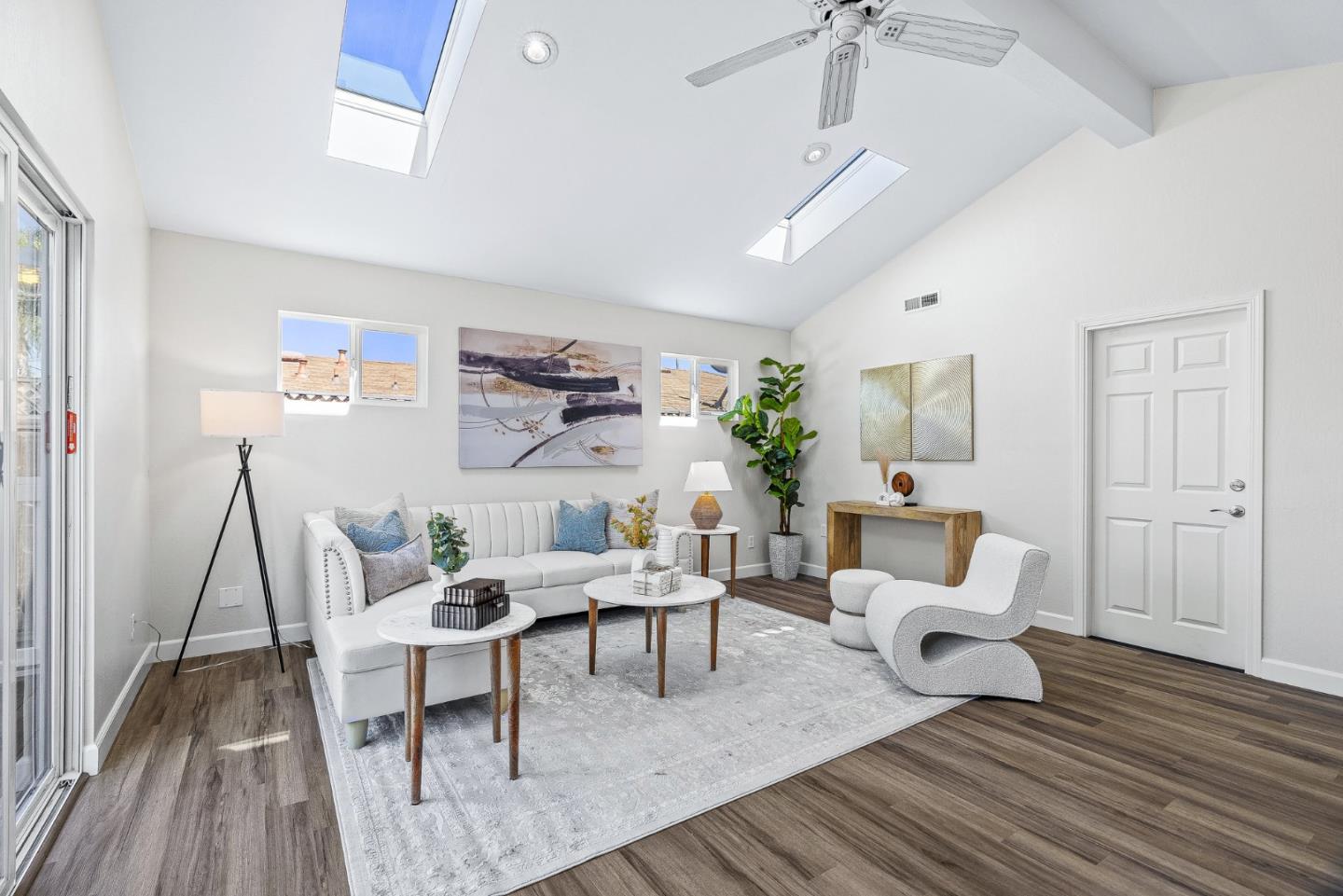 Detail Gallery Image 18 of 40 For 1925 Adelaide Way, San Jose,  CA 95124 - 3 Beds | 2 Baths