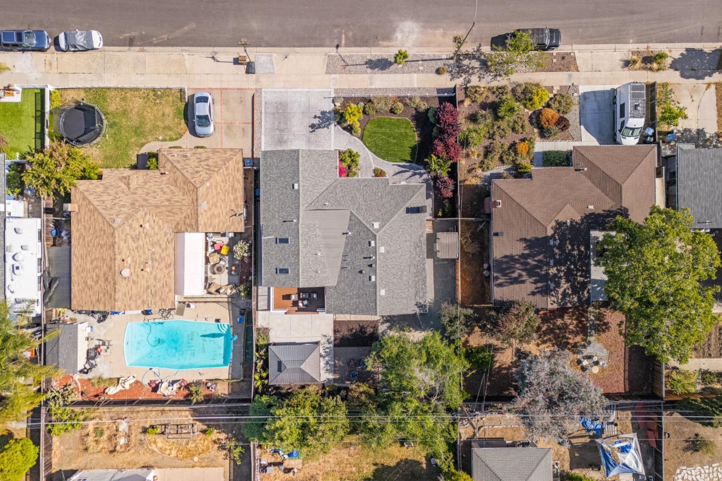 Detail Gallery Image 35 of 40 For 1925 Adelaide Way, San Jose,  CA 95124 - 3 Beds | 2 Baths